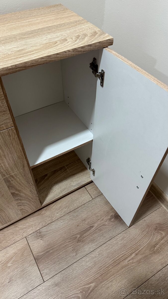Komoda - 2