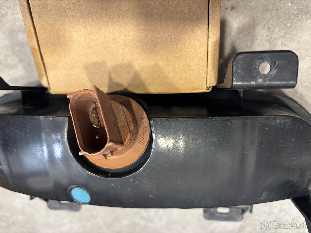 Predám cúvacie svetlo na Ford Mustang - 2