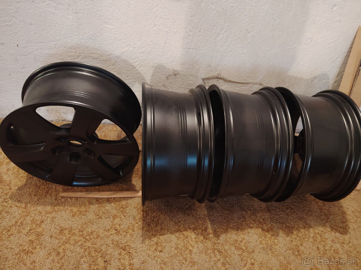 Disky Audi 8Jx17 H2 ET39 čierna - 2