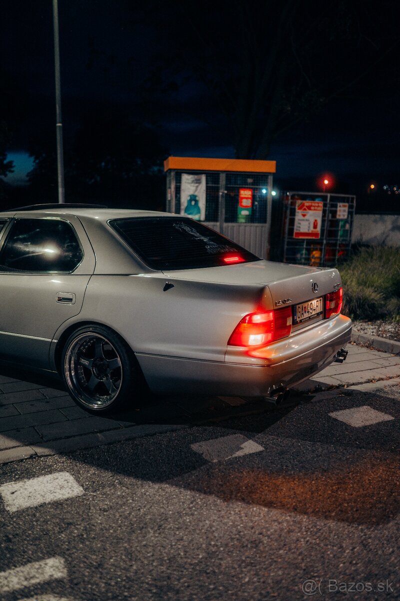 Lexus LS 400 - 2