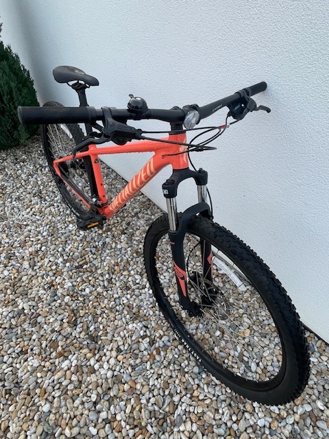 Predám značkový horský bicykel MTB SPECIALIZED - 2