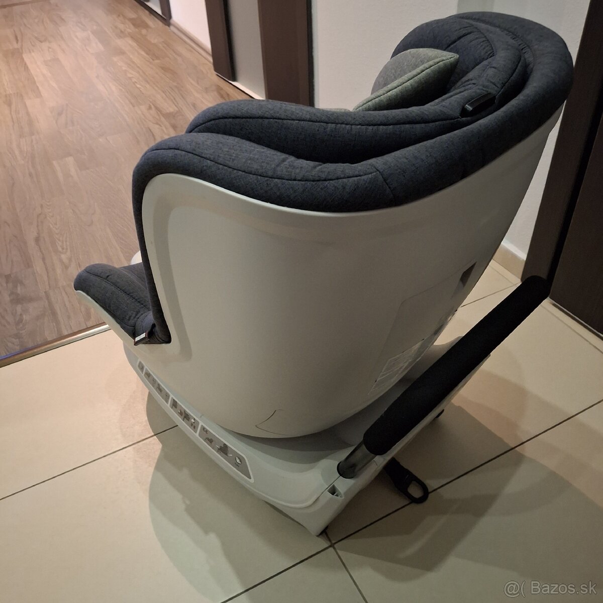 Autosedačka Petite&Mars Reversal II 0-18kg - 2
