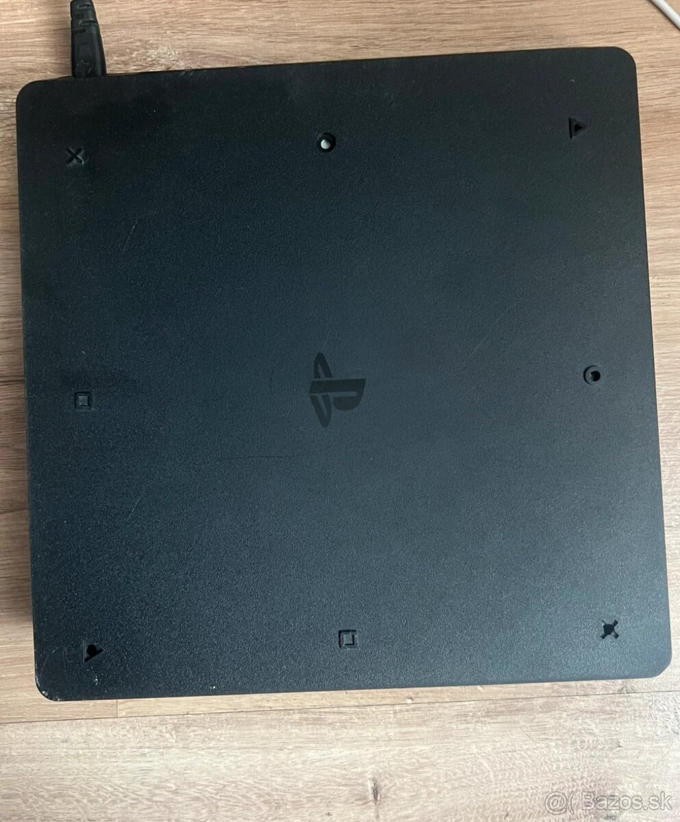 Ps4 slim - 2