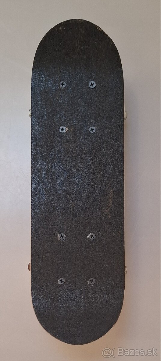 DETSKÝ SKATEBOARD - 2