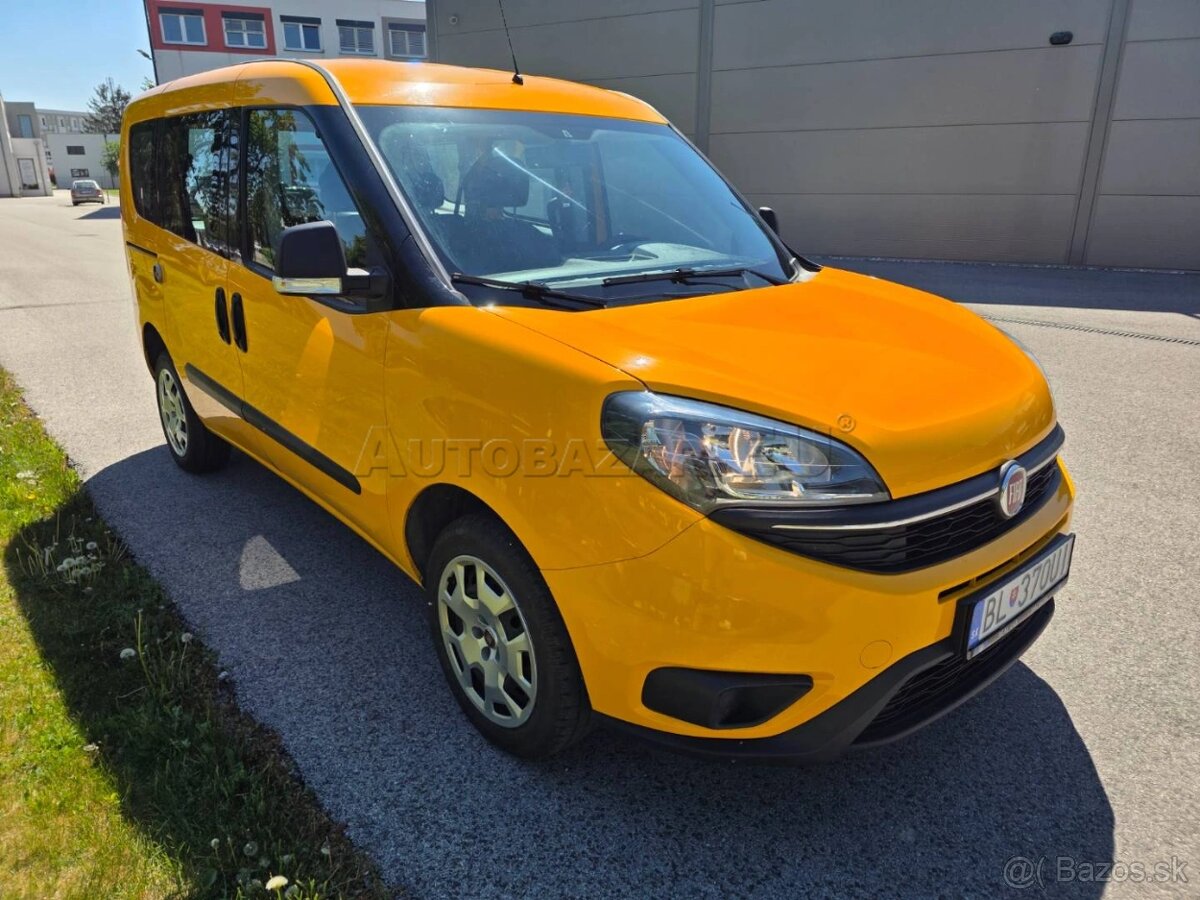 Fiat Dobló Cargo 1.4 T-Jet Base - 2
