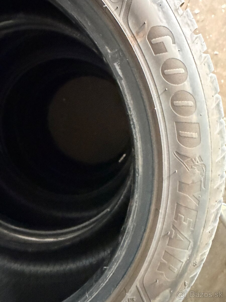 Pneu 225/45r17 - 2