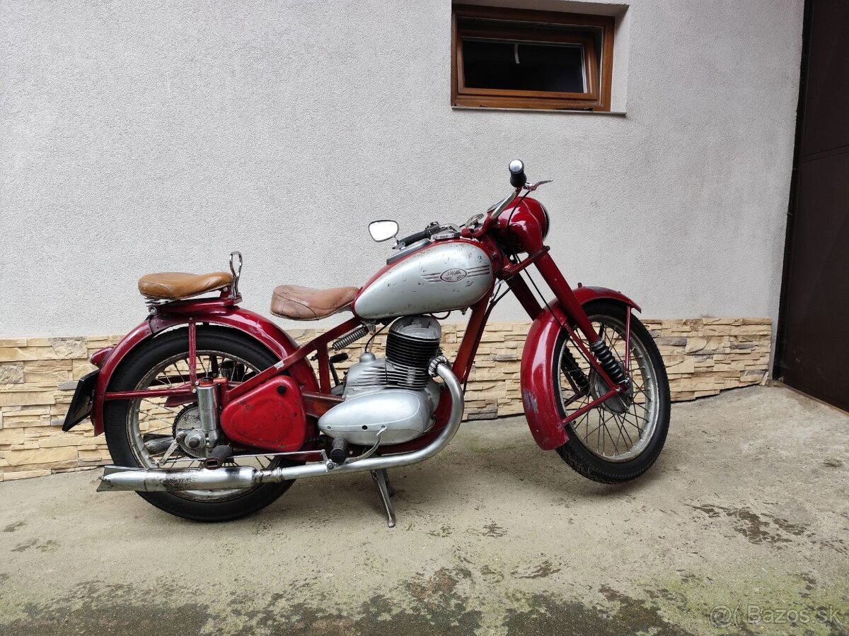 Jawa perák 250 - 2