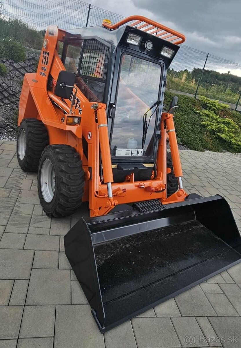 Šmyk nakladač Locust 753 Power - 2