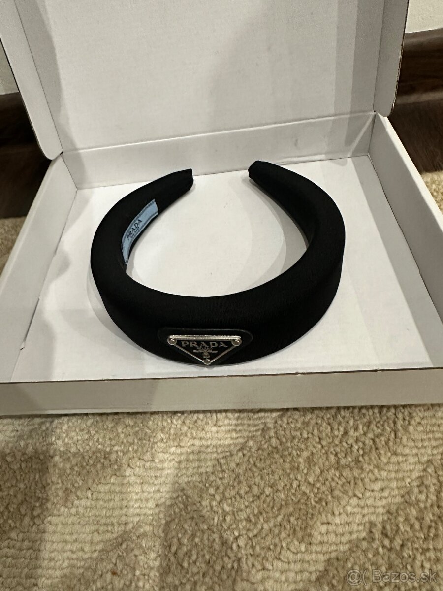 Prada čelenka - 2