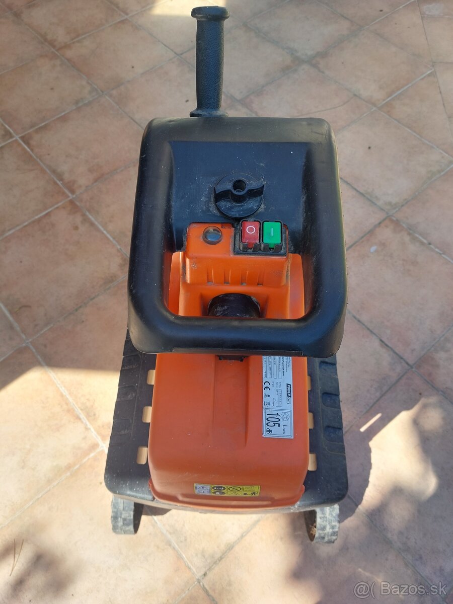 Elektrický drvič, štiepkovač konárov - 2