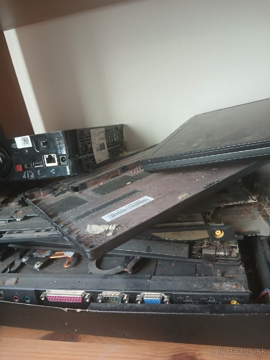 Laptop nahradne diely - 2