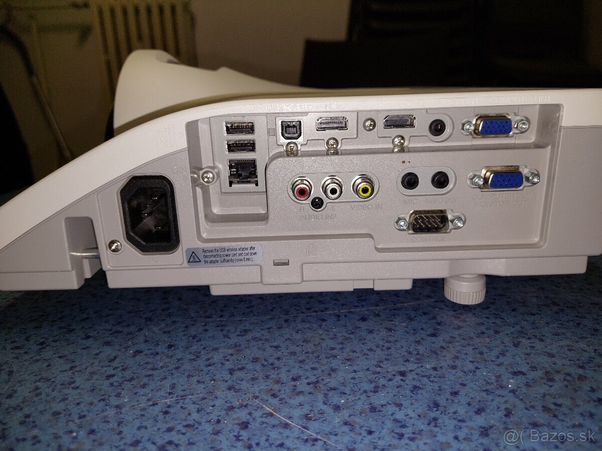 Projektor Hitachi CP CX301 WN - 2