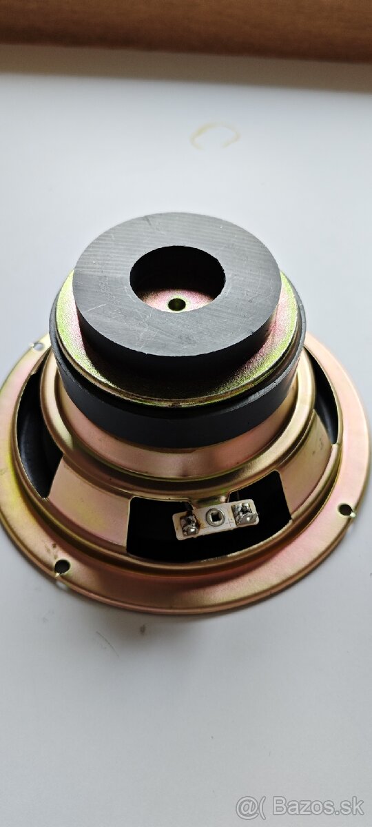 Predam subwooferove repro - 2