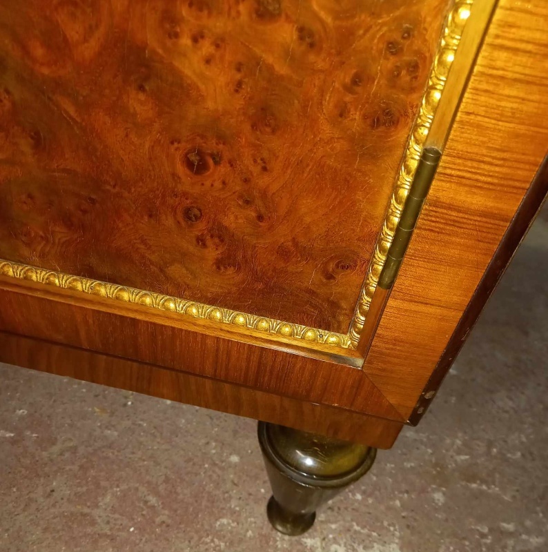 KRÁSNA STAROŽITNÁ KOMODA - 2