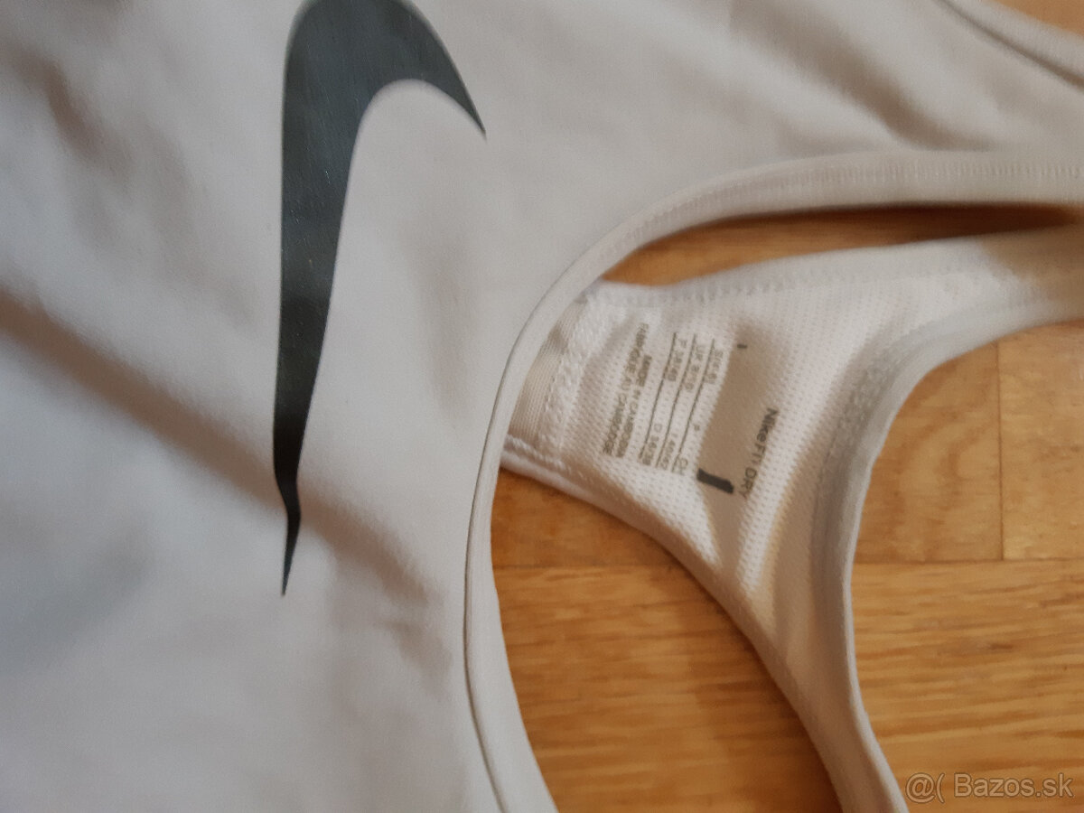 Nike biele tielko so všitou podprsenkou XS - 2