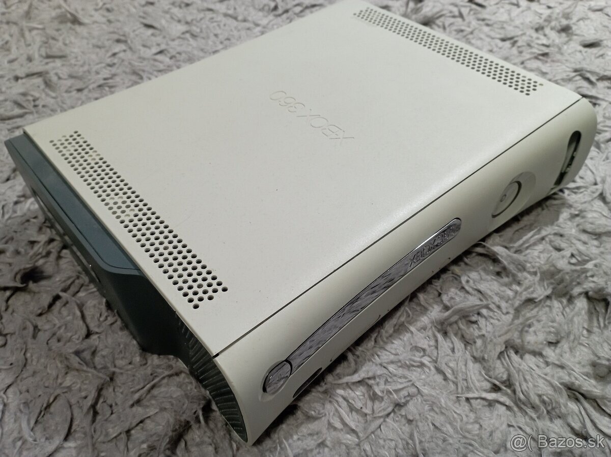 XBOX 360 FAT 60GB - vhodný skôr na opravu - 2