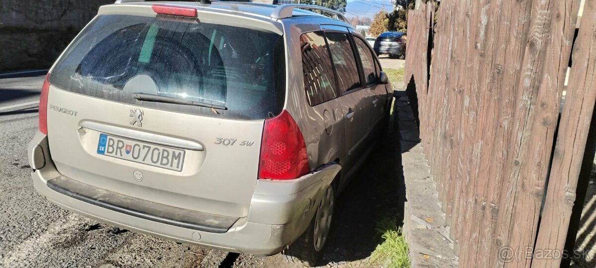 Predám Peugeot 307sw nabúraný - 2