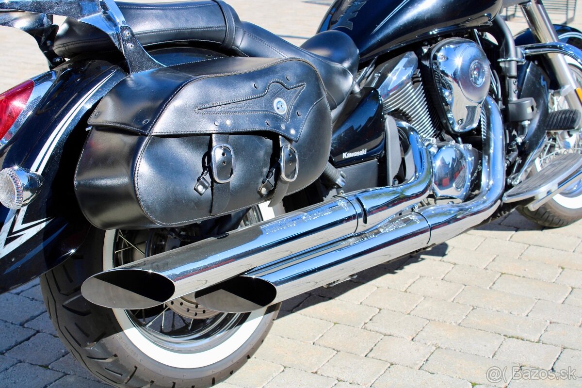 Kawasaki Vulcan VN 900 Classic Special Edition - 2