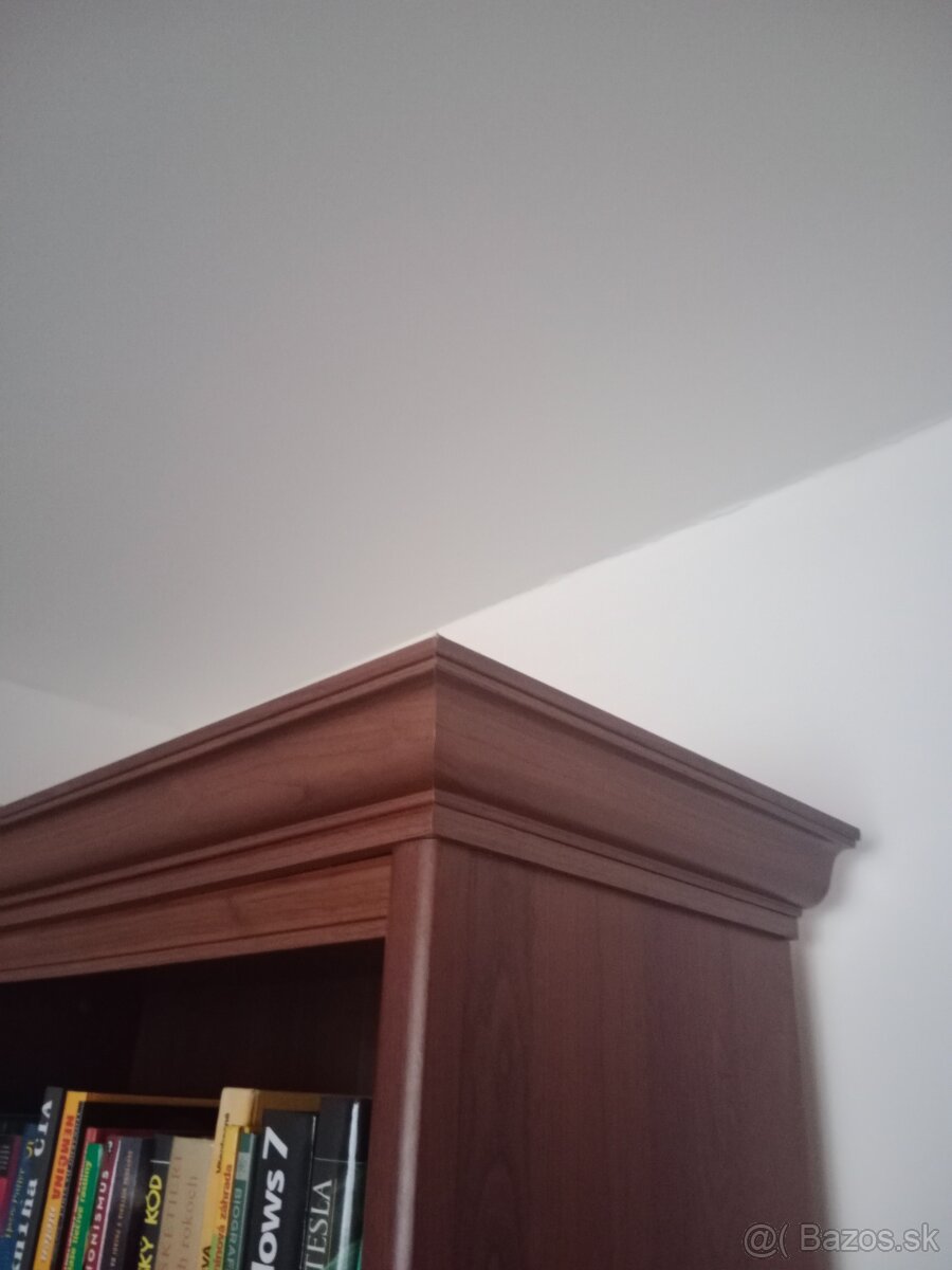 Knižnica v štýle aramis - 2