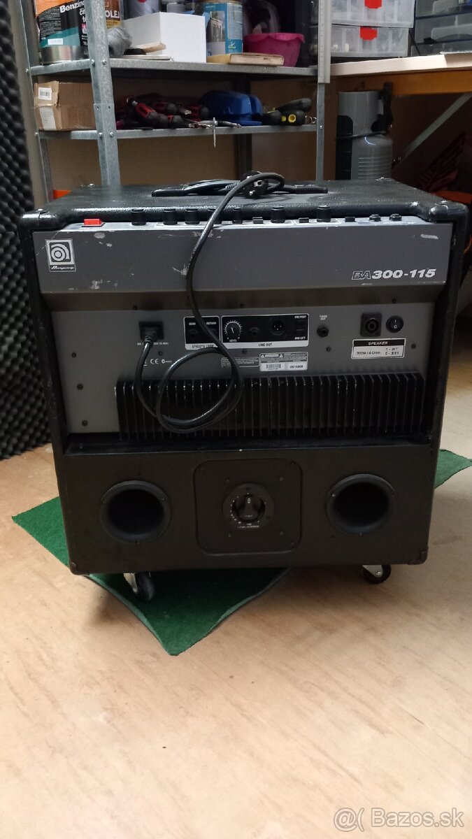 Basové kombo Ampeg BA 300-115 - 2
