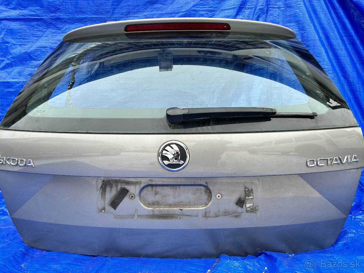 Páté dveře Škoda Octavia 3 kombi - 2