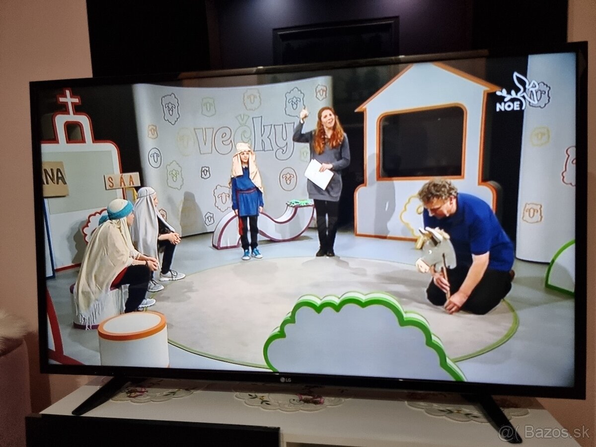 Predám LED TV LG 49LB550V Full HD - 2