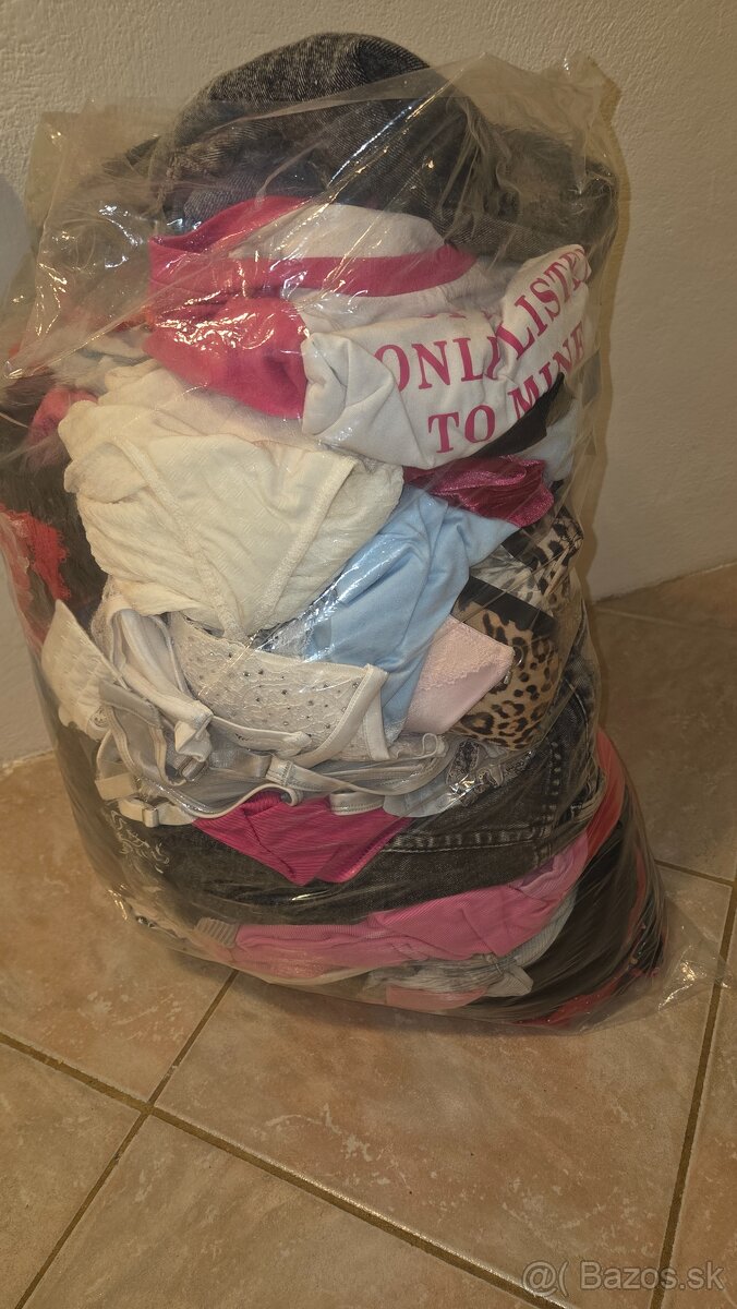 Balík oblečenia (L–XL) - 2