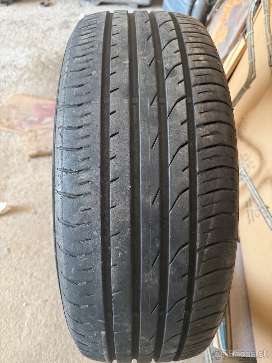 Letne pneu 215/55 r18 - 2