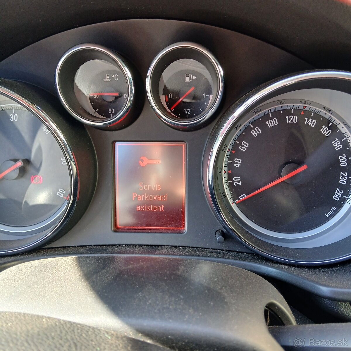 Opel Insignia - 2