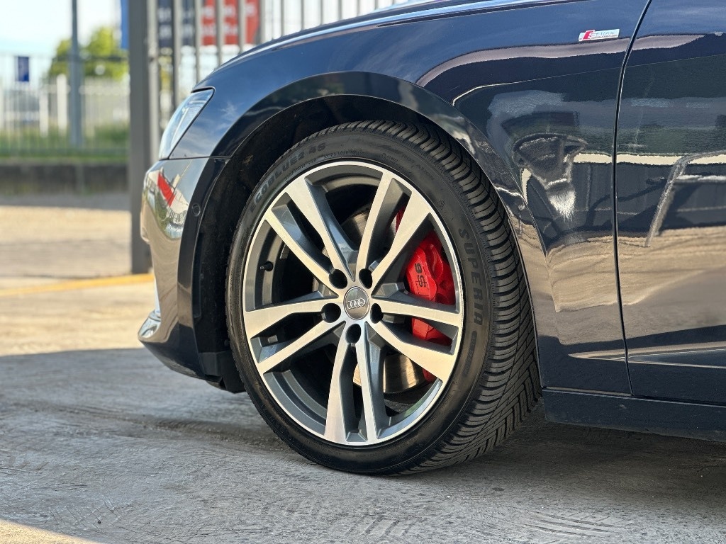 Audi A6 Avant S - LINE - 2
