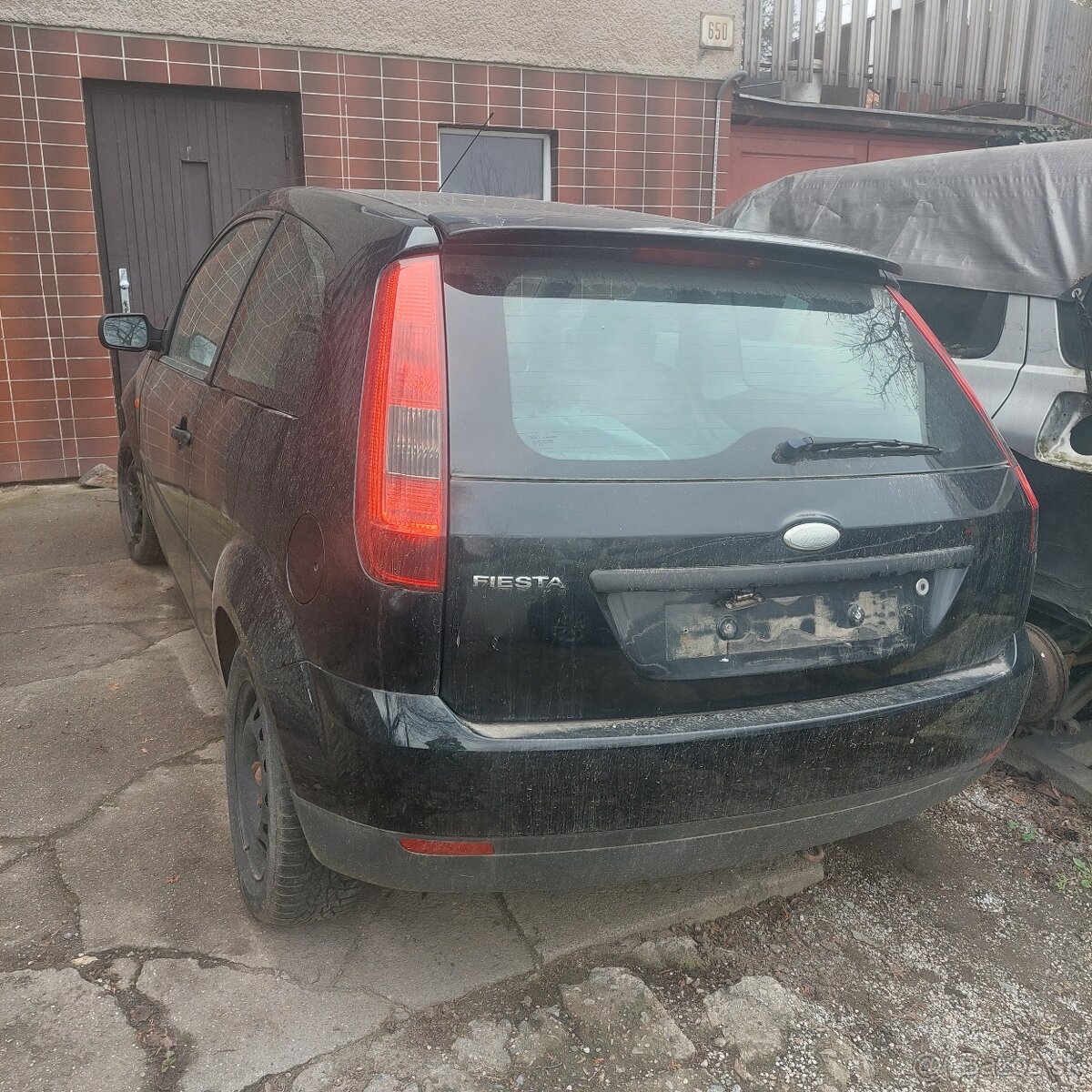 Ford Fiesta na súčiastky v celku - 2