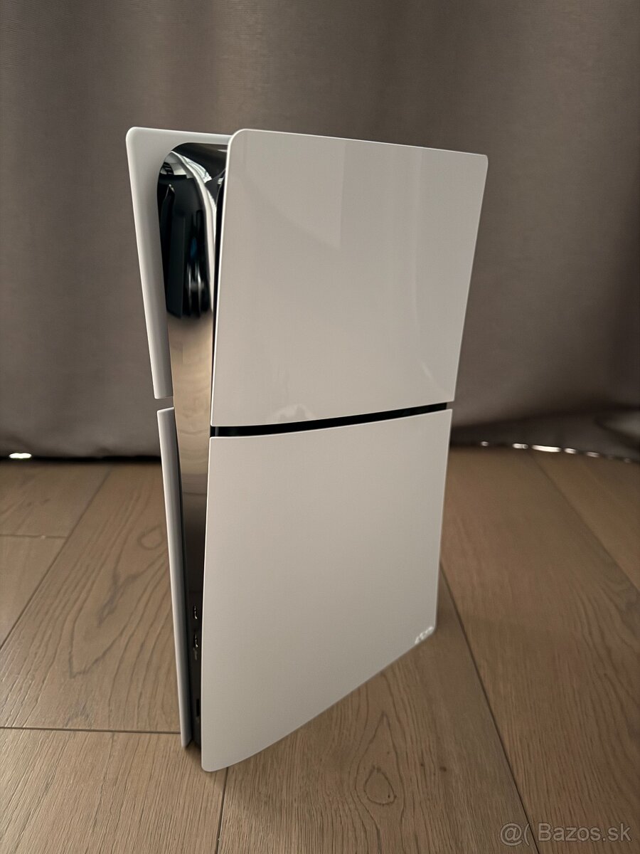 PS5 Slim 1TB + PS5 DualSense ovládač - 2