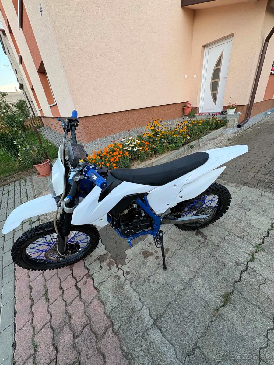 Predám Minirocket 250 - 2
