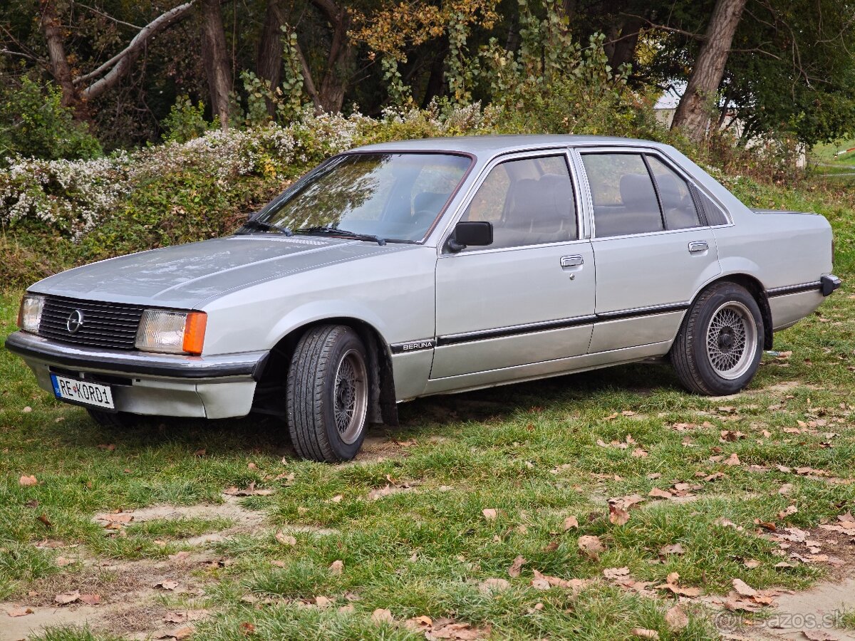Opel Rekord E1 - 2