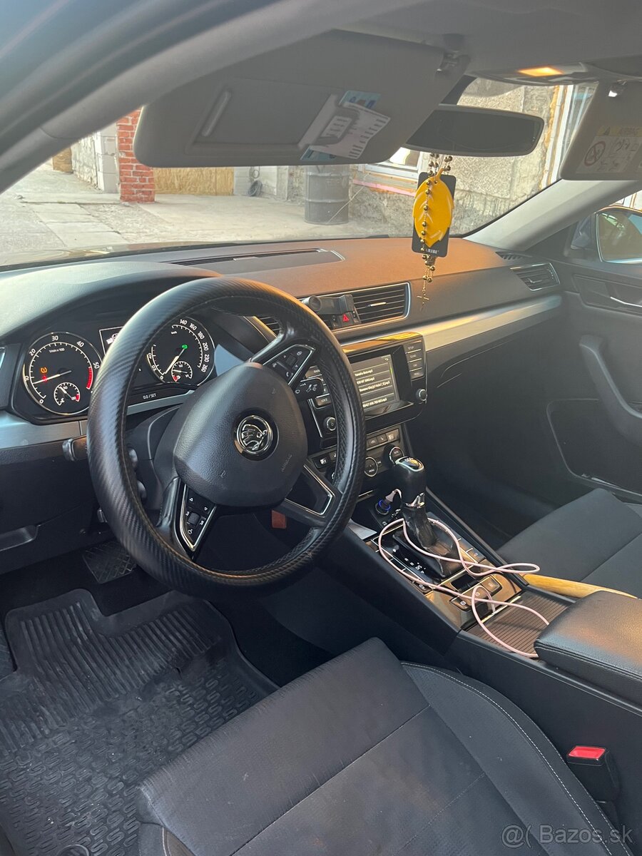 Skoda superb - 2