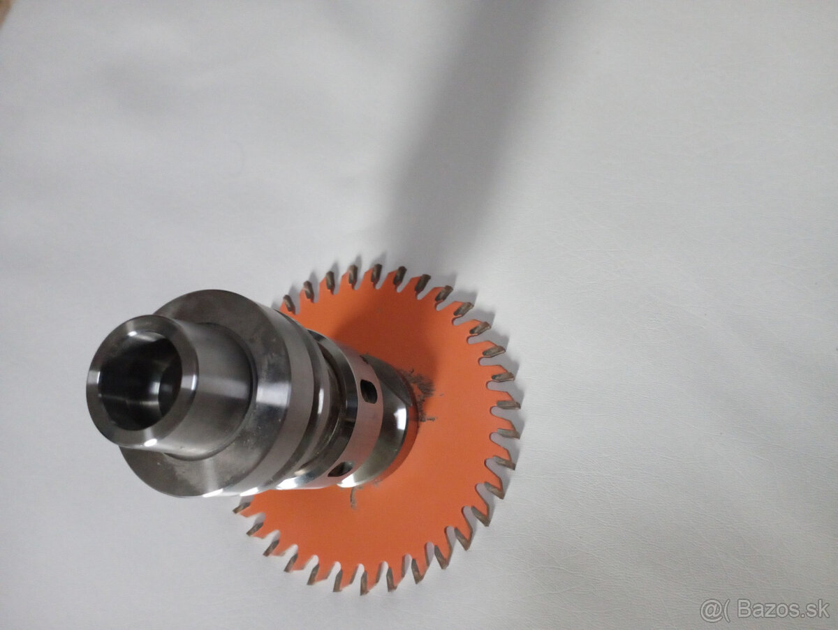 Predám nástroje do CNC HSK 63 - 2