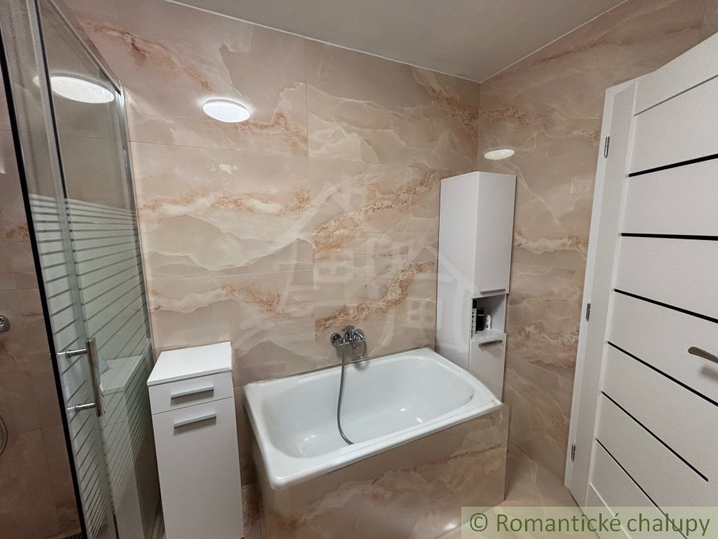 Priestranný 5-izbový dom ideálny pre viacgeneračné bývanie - 2