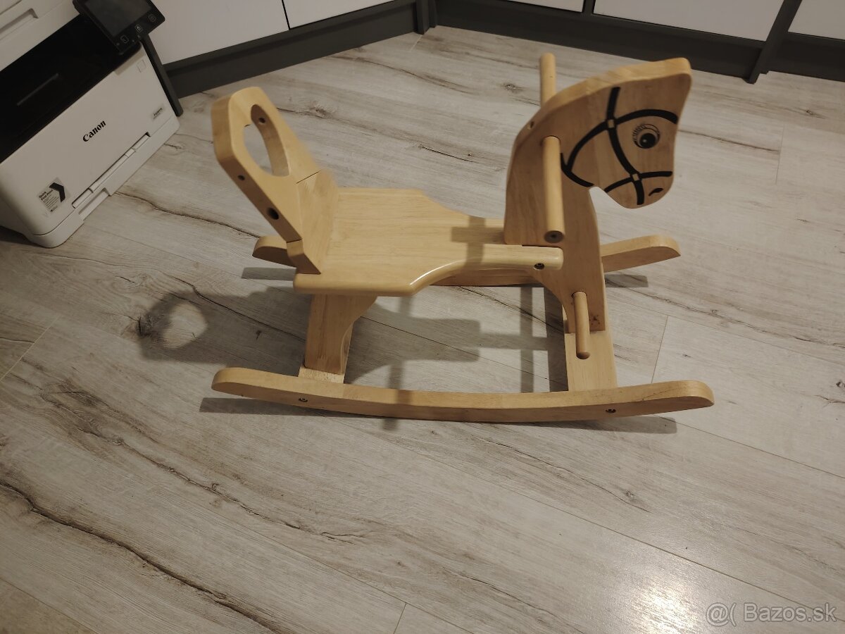 Drevený hojdaci kôň - 2