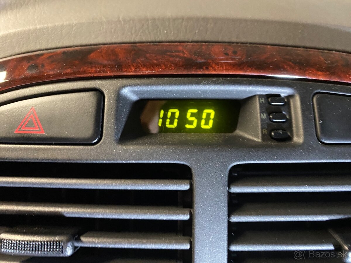 Kia magentis stredová konzola - 2