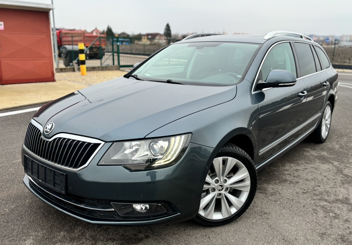ŠKODA SUPERB 2.0 TDI ELEGANCE PLUS FACELIFT COMBI - 2