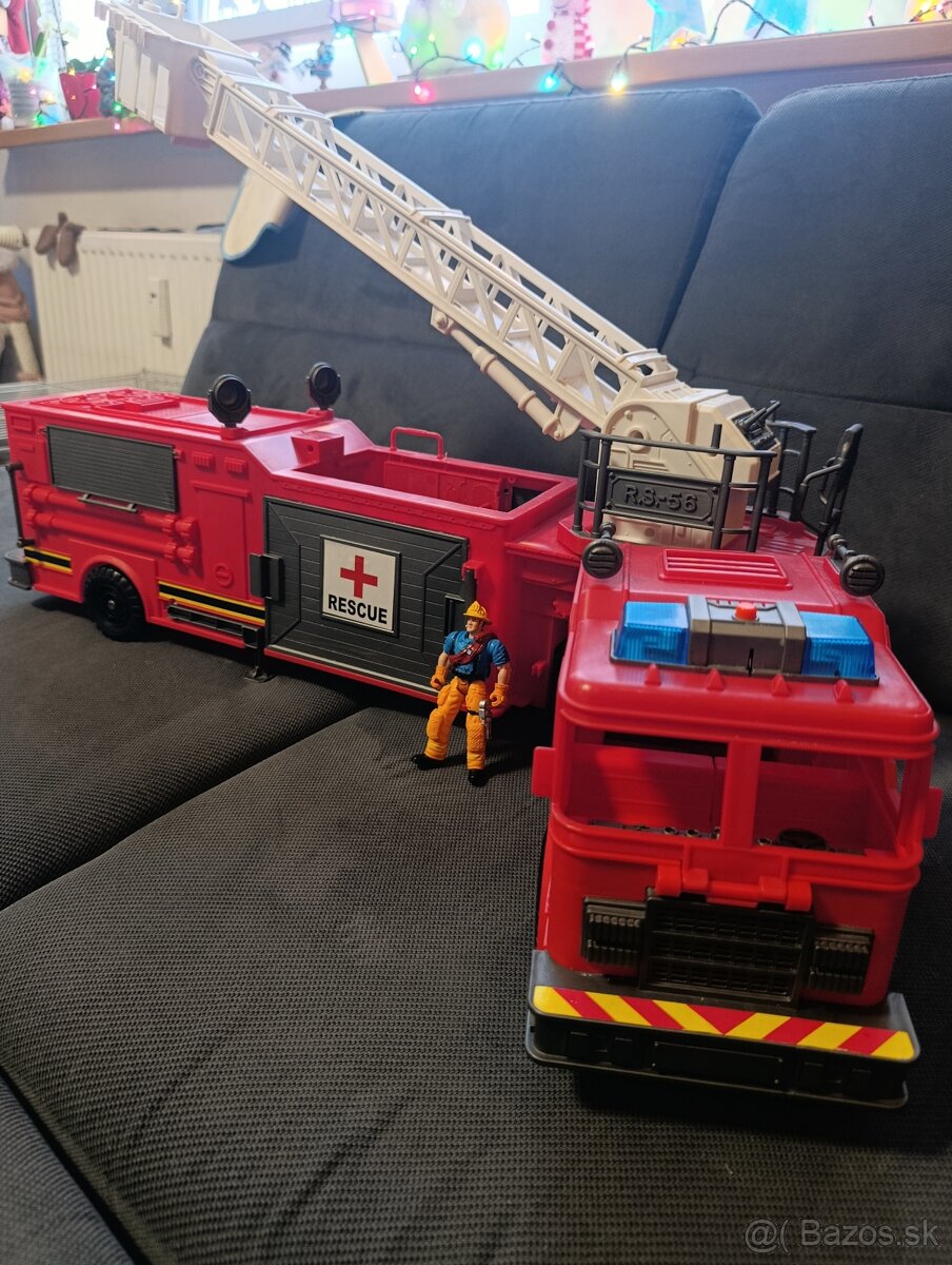 Veľké hasičské auto - 2