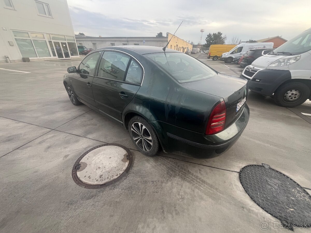 Skoda superb 1.9tdi 96 kw - 2