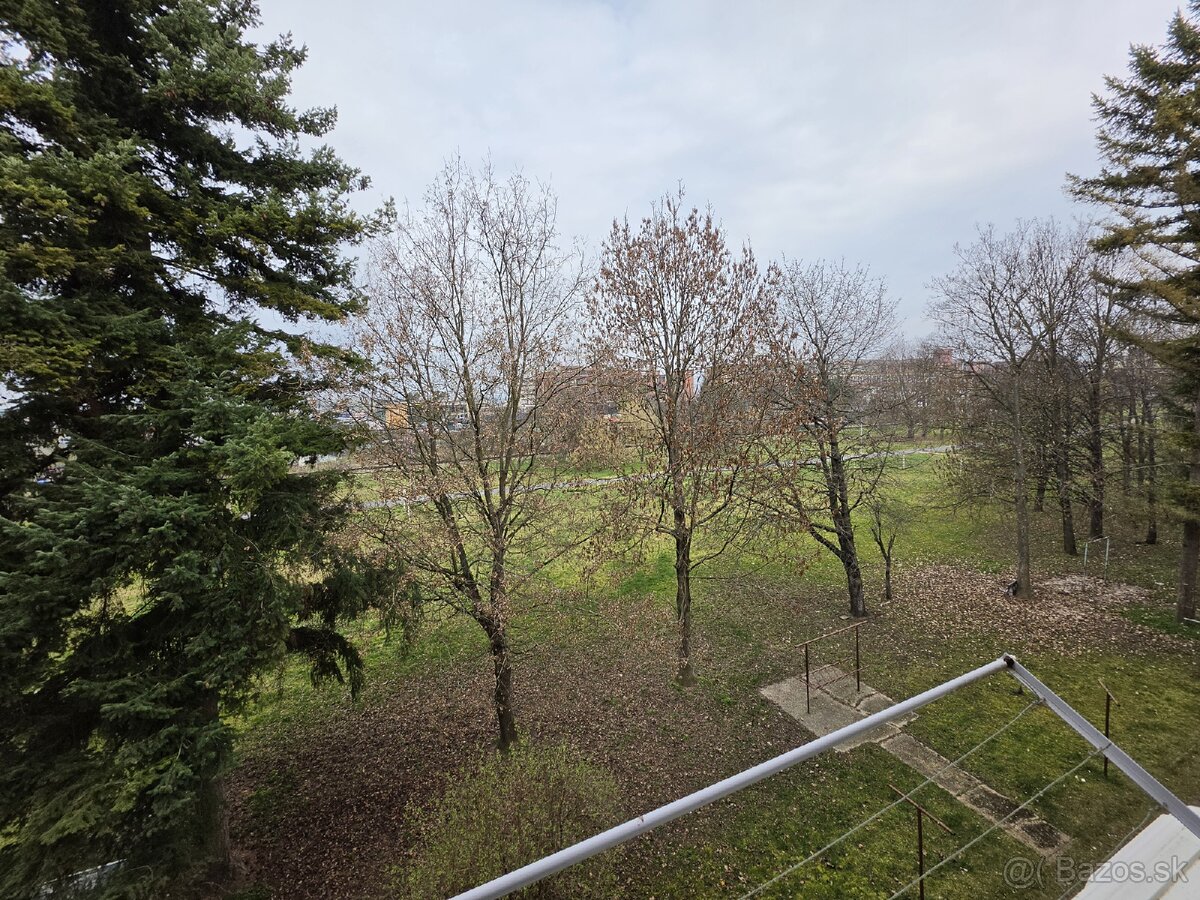 Predám 3izbovy 84m2 byt - 2