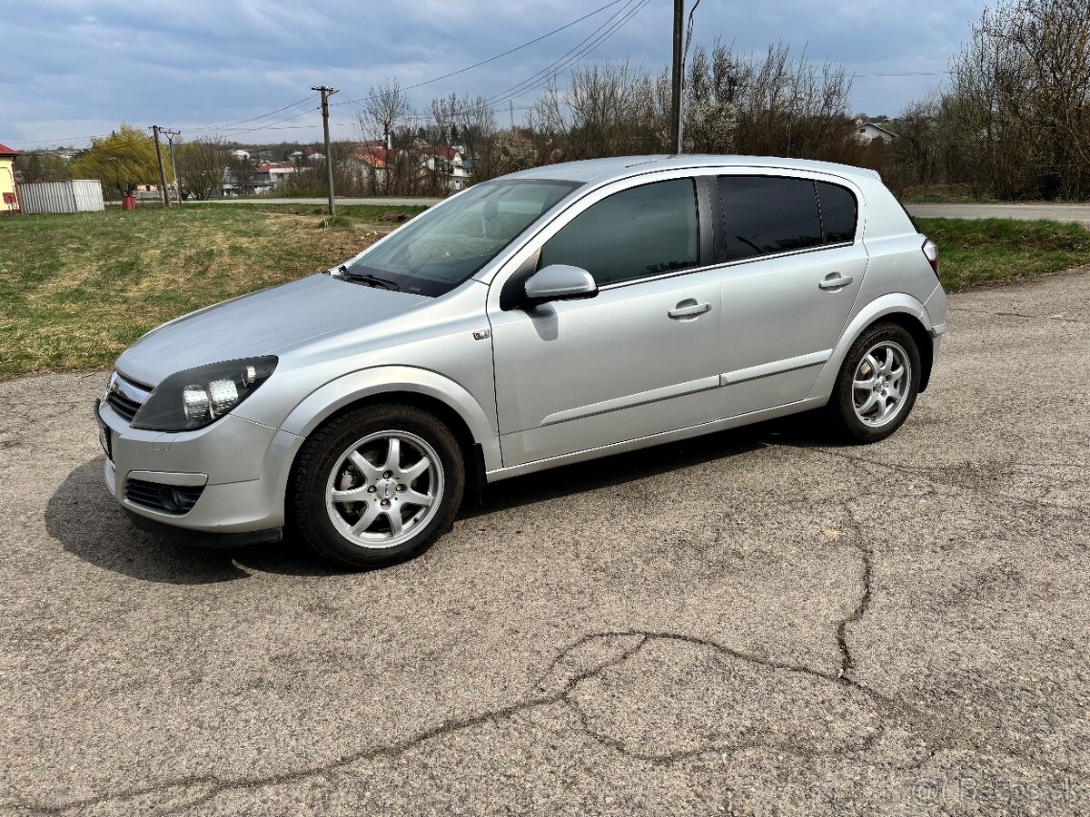Opel Astra H 1.6 77kw nova stk emisna - 2