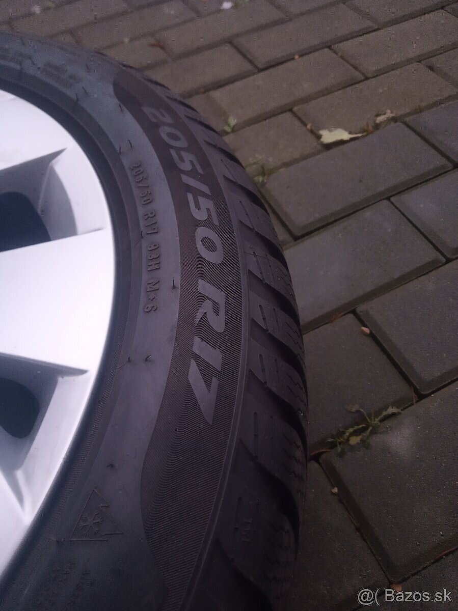 Zimné pneu Pirelli Sottozero 3 205/50 R17 XL - 2