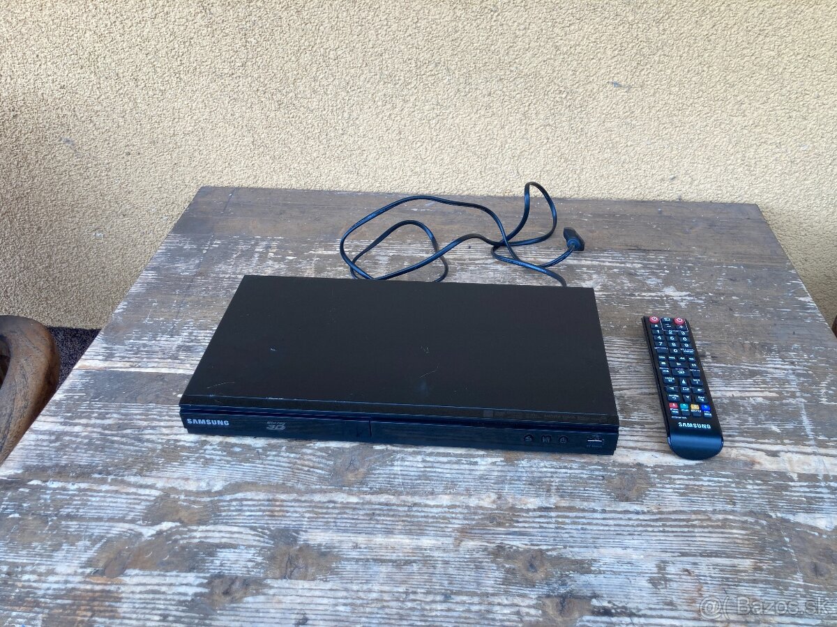 Blu-ray přehrávač Samsung BD-E5500 - 2