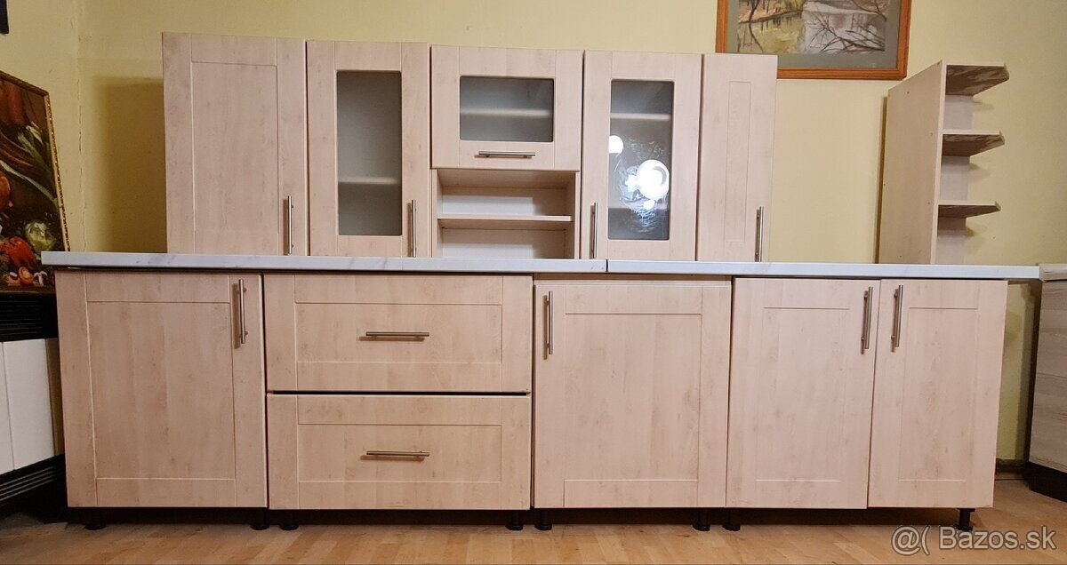 Predám kuchynskú linku dĺžka 314cm - 2