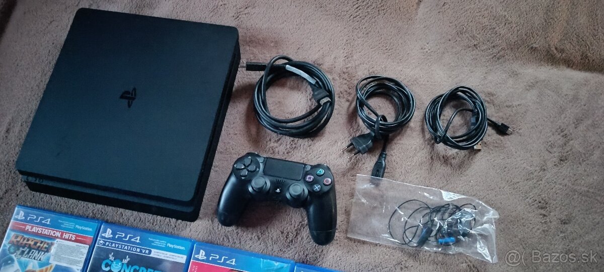 Ps4 slim s hrami - 2