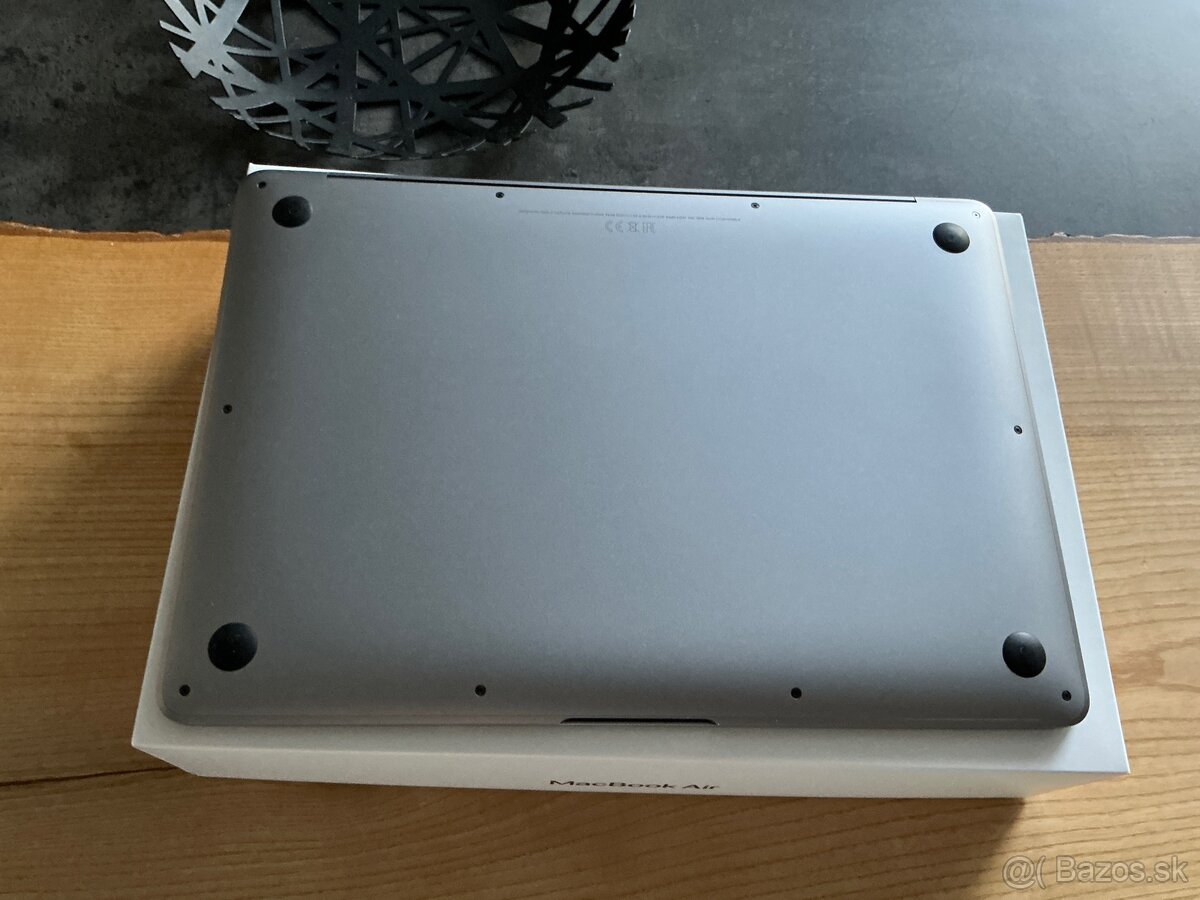 Macbook air m1 2020 s príslušenstvom - 2