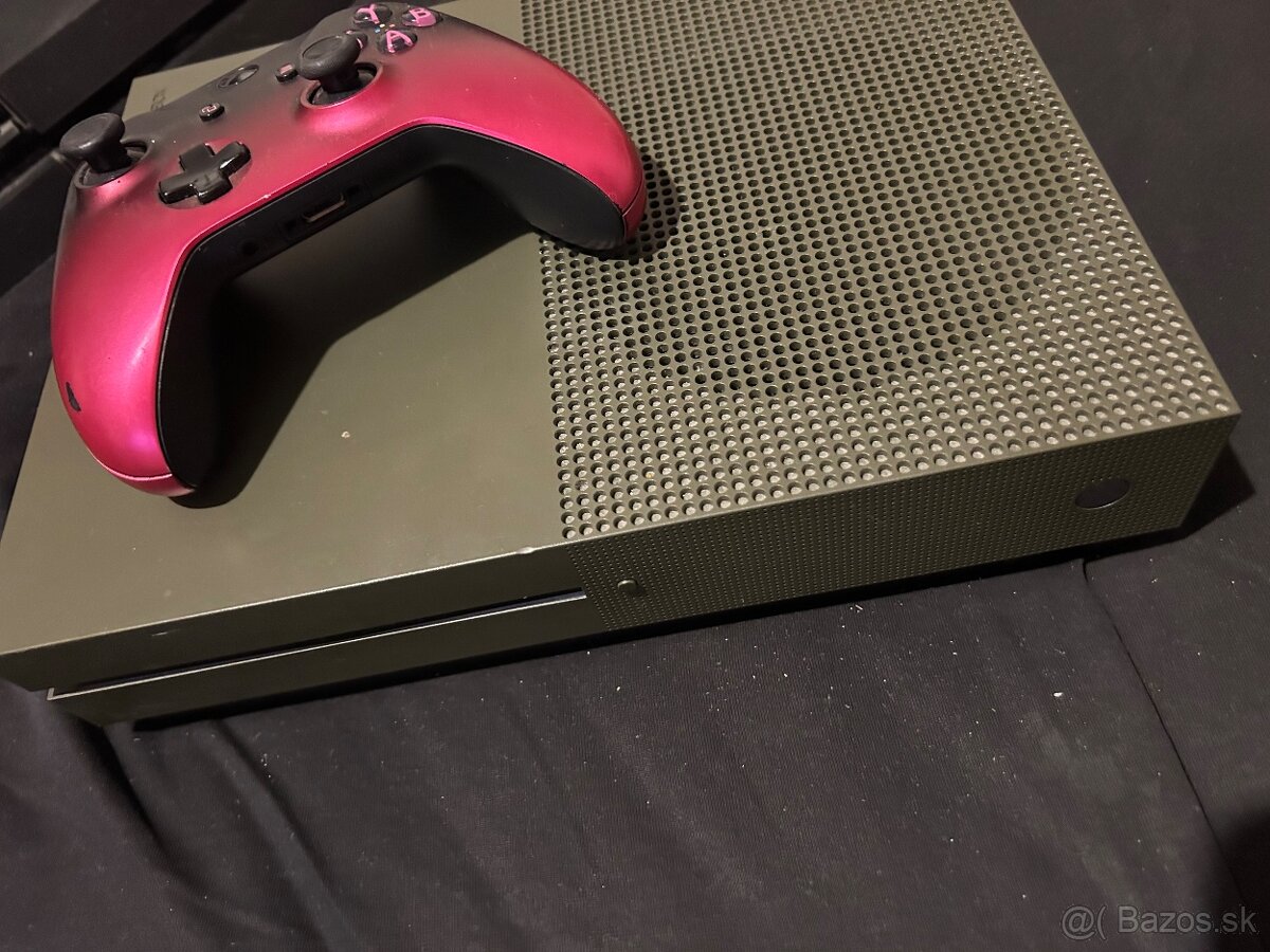 Xbox one s a ps4 - 2